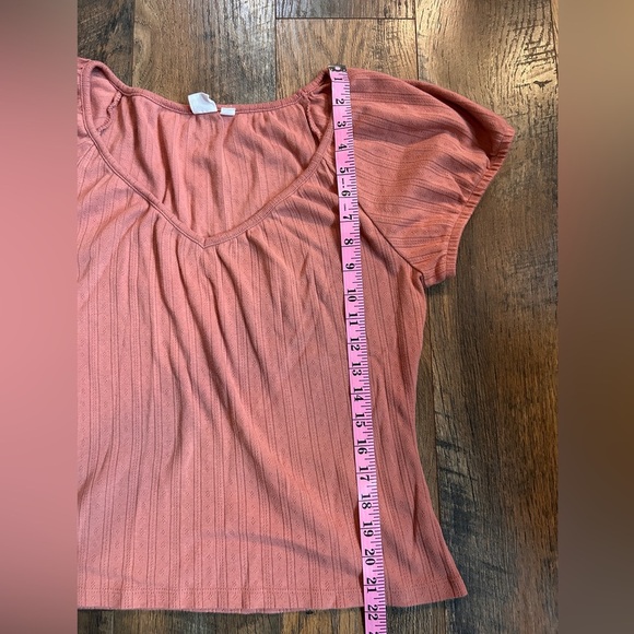 GAP Women's Pointelle V-Neck Tie Front Knit Top - Picture 4 of 9